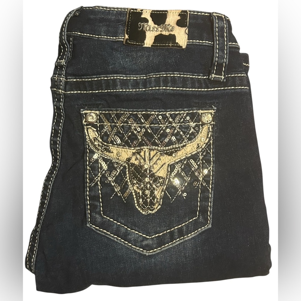 Miss Me Dark Wash Jeans with Metallic Longhorn Pocket Embellishment Size 25/34